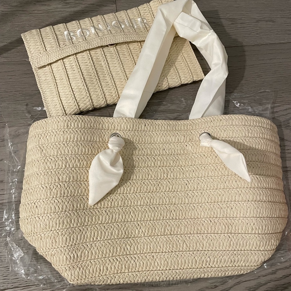 Straw tote with fabric handle + small inner bag Brand New vacation bag